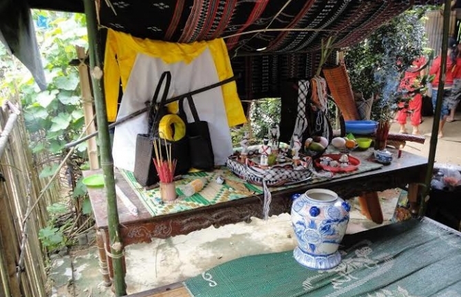 Kỳ bí lễ bỏ mả của đồng bào dân tộc Ka Tu ở miền Tây xứ Huế