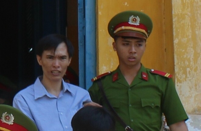 20 năm tù cho kẻ xâm hại nữ sinh rồi mua thuốc tránh thai bắt uống