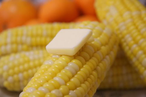 Rước bệnh ung thư vì ngô luộc vỉa hè