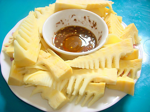 Bà bầu có nên ăn măng?