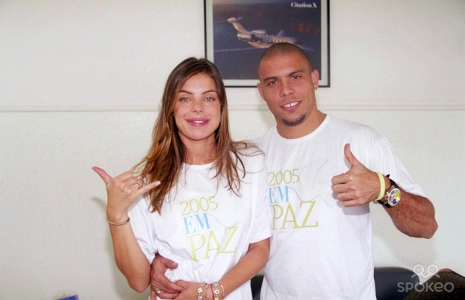 Bạn gái sảy thai, Ronaldo “cao chạy xa bay”?