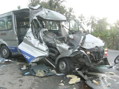 Đi 'phượt', 2 người gặp nạn trên đường Đà Lạt – Nha Trang