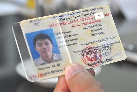 Sẽ áp dụng cấp bằng lái xe số tự động vào tháng 9