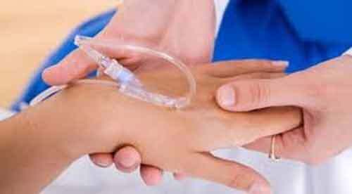 Một phụ nữ tử vong bất thường khi đang truyền dịch ở phòng khám tư