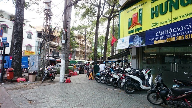 Một cảnh sát bị đâm chết trước bệnh viện Chợ Rẫy