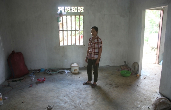 Vợ dùng dao chém chồng nguy kịch vì dám... cự cãi