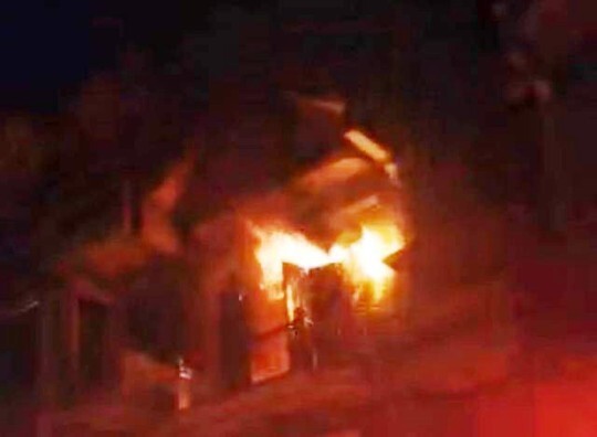 5 người may mắn thoát nạn trong vụ cháy ngôi nhà bán sơn và hóa chất