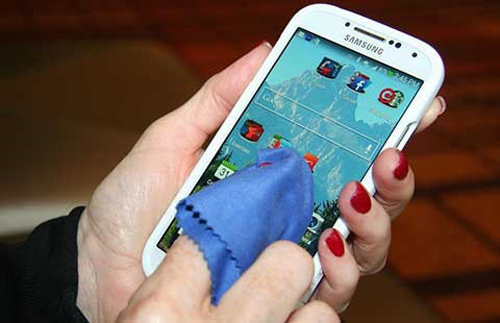 Cách giữ cho smartphone khỏi virus bẩn