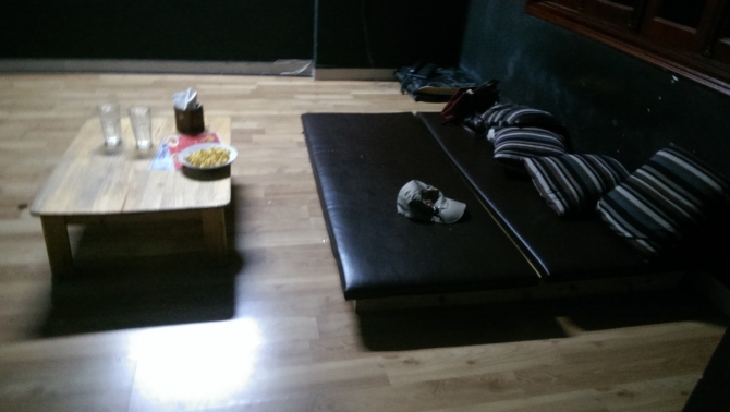 Biến tướng khó lường từ những “rạp chiếu phim mini”... giường nằm