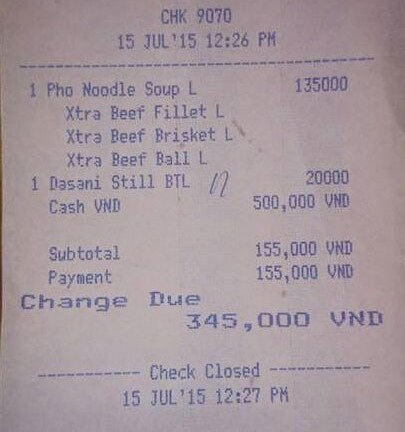 Tô phở giá 135.000 đồng ở sân bay Tân Sơn Nhất