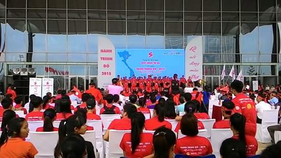 Giọt hồng tri ân lần thứ V- Tình người thấm những giọt mưa