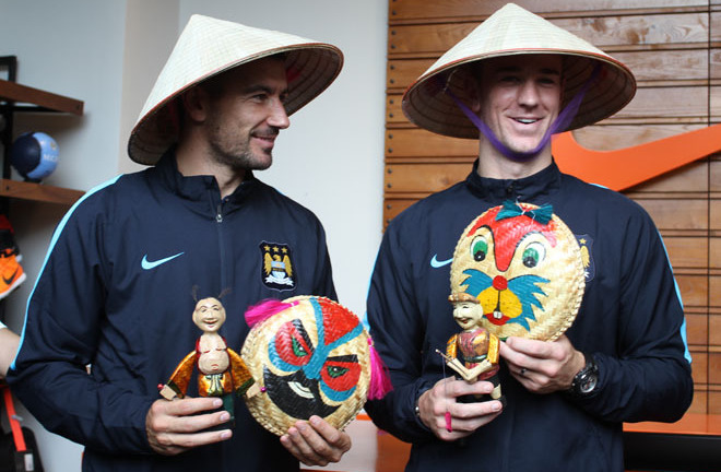 Fan Việt chế bài hát 