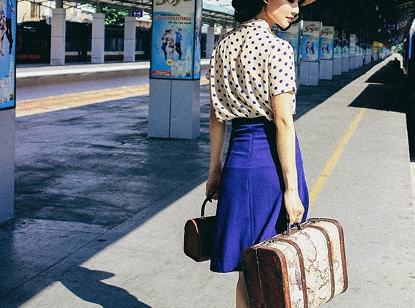 Hoa hậu Trần Thị Quỳnh đẹp cổ điển, khác lạ trong 