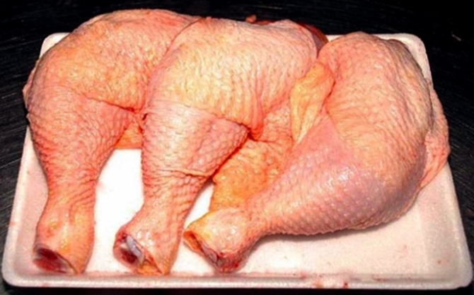 Thịt gà Mỹ giá 20.000 đồng/kg: Gà hết  "đát ", sản phẩm cho gia súc?
