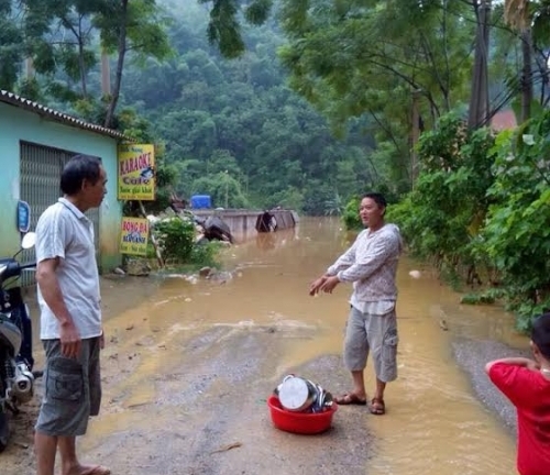 Thanh Hóa: Mưa lớn, huyện miền núi phía Tây Bắc bị chia cắt do ngập lụt
