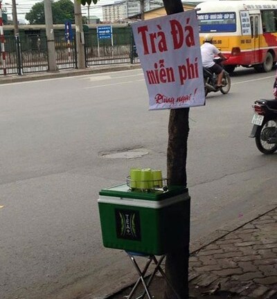 Chủ nhân bình trà đá bị tịch thu: Mừng vì xã hội còn quan tâm đến việc thiện