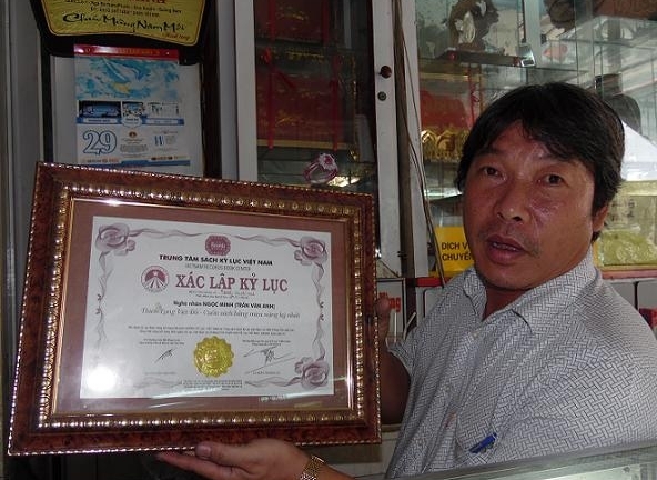 Kỳ nhân mỹ nghệ hé lộ 