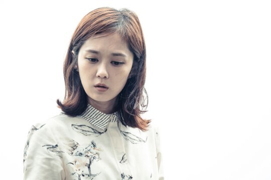 Jang Nara gặp tai nạn ô tô trên đường đến phim trường