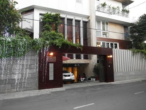 Đàm Vĩnh Hưng khoe loạt nhà triệu đô: Khoe tài sản để duy trì sự nổi tiếng?