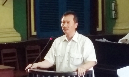 Dựng chuyện kho báu 550 tỷ USD, ông giám đốc nhận 17 năm tù