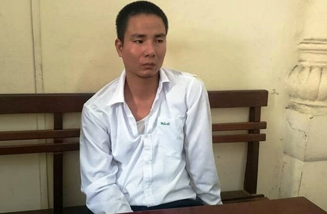 Taxi Mai Linh hất cảnh sát lên capo: Bắt khẩn cấp tài xế