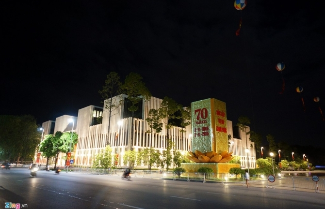 Quảng trường Ba Đình rực rỡ trước ngày Quốc khánh