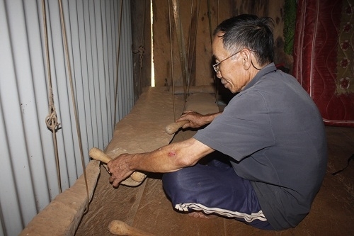 Cuộc sống người tiền sử và 2.000 cổ vật được tìm thấy bởi nhà “khảo cổ chân đất