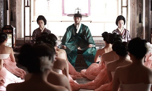 Những nam diễn viên Hàn chấp nhận đóng phim nóng để kéo lại danh tiếng