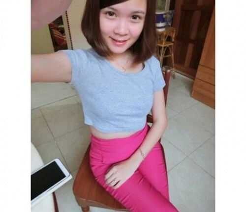 Xôn xao bà mẹ 3 con trẻ như học sinh cấp 2