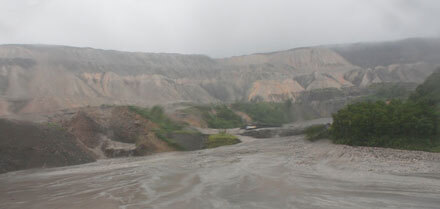 Quảng Ninh rà soát di dân ra khỏi khu vực “núi nhân tạo”