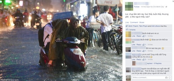 Cảnh con trai lớn ngồi trên xe để mẹ dắt trong mưa ngập ở Sài Gòn gây xôn xao