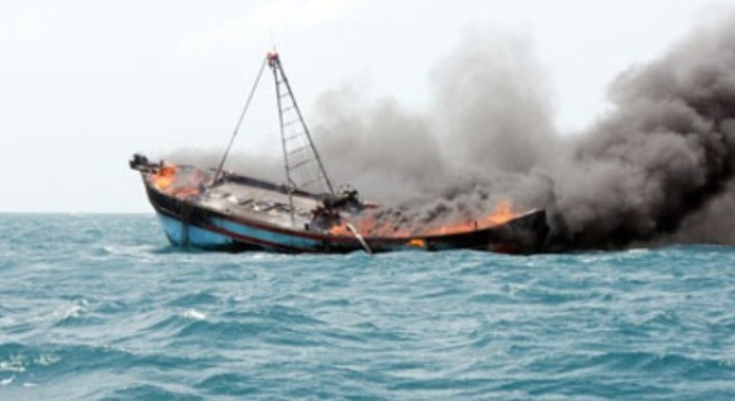 Tìm thấy 3 người trong vụ nổ tàu cá cách Côn đảo 30 hải lý