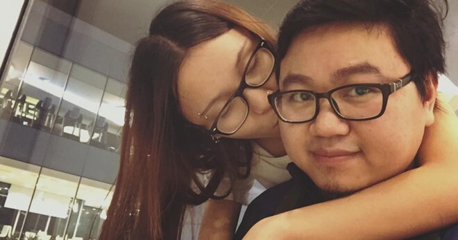 9X xinh đẹp chủ động tỏ tình với chàng trai xương thuỷ tinh