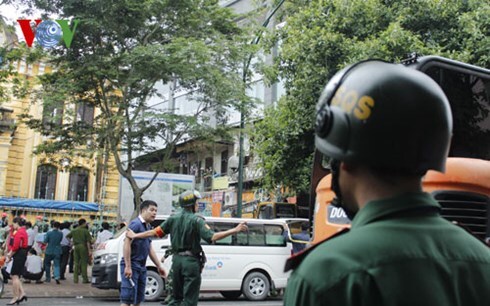 Sập nhà cổ ở Hà Nội: Tổ chức tạm cư cho 16 hộ dân tới Định Công