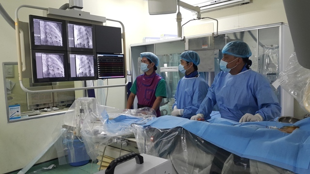 Ca phẫu thuật cải tử hoàn sinh em bé mắc bệnh tim