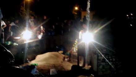 Thương tâm thi thể bé trai buộc vào người phụ nữ dưới cầu Văn Điển