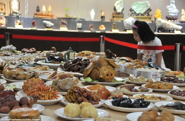 Choáng với bữa tiệc “mầm đá” giá hơn 71 tỷ đồng