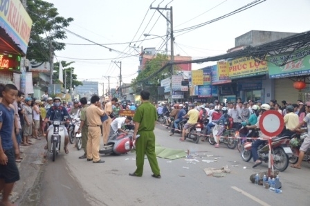 Bỏ mặc cô gái chết thảm, 2 tài xế xe khách và xe buýt rời khỏi hiện trường