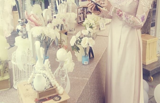 Đạo diễn Victor Vũ và Đinh Ngọc Diệp đã tổ chức lễ đính hôn