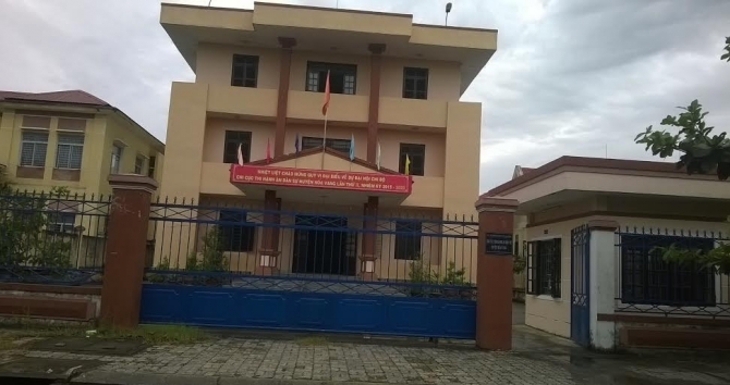 Cách chức chi cục trưởng thi hành án