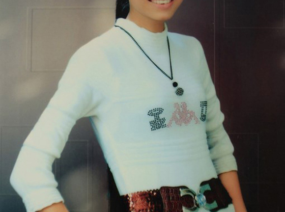 Lộ ảnh khác lạ thời cấp 3 của Hoa hậu Hoàn vũ Phạm Hương