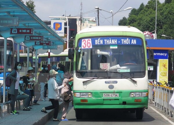 “Tuyến xe buýt xin chào, xin phép, xin cảm ơn...