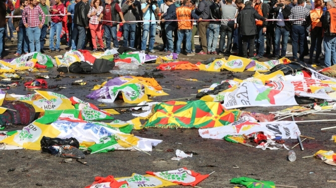 Đánh bom liều chết ở Thổ Nhĩ Kỳ: Ít nhất 97 người thiệt mạng