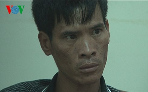 Khởi tố kẻ bắt giữ người kiêm sản xuất vũ khí trái phép