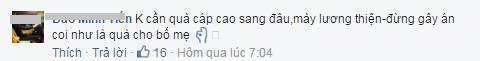 Thanh niên bùng tiền mua hoa tặng mẹ và người yêu ngày 20/10