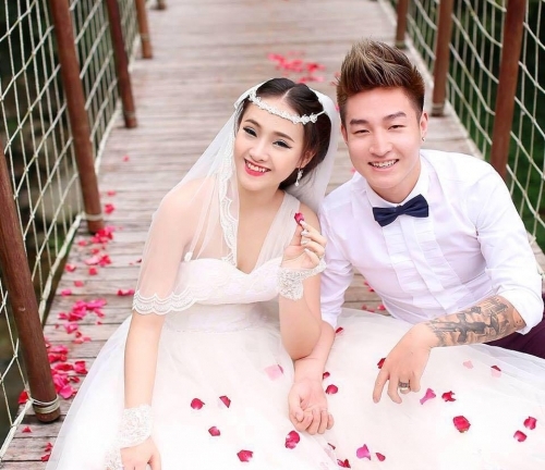 ‘Tình yêu sét đánh’ của người chồng chiều vợ như nữ hoàng