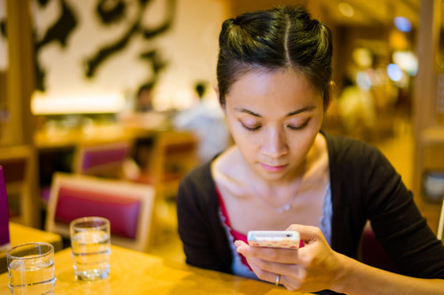 Màn đánh ghen siêu bá đạo của cô vợ hay tưởng tượng