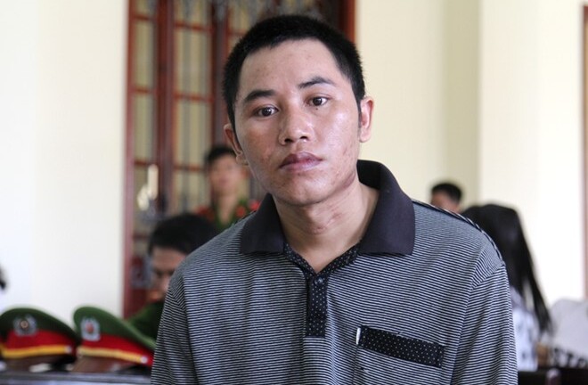 Mơ bị hổ vồ, chồng lấy dao chém vợ tử vong