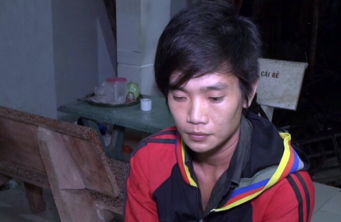 Bênh bạn gái, chàng trai trẻ đâm chết người