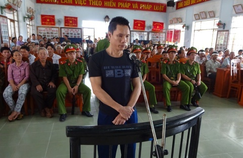 Lãnh án chung thân vì...  vô cớ giết người